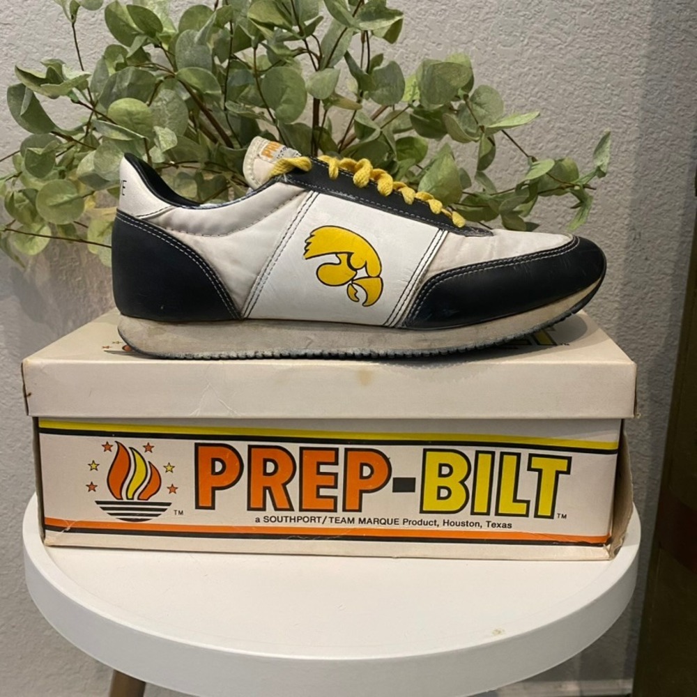 Vintage 80s Iowa Hawkeyes Prep-Bilt Sneakers in Box Tigerhawk Logo Men's Size 8